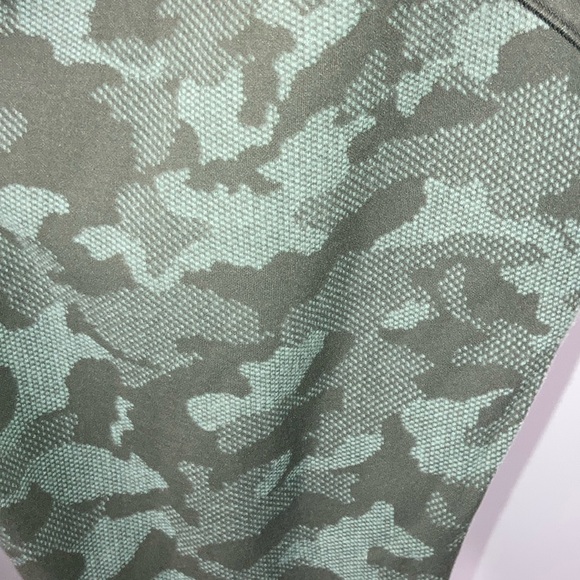 Lululemon Ready to Rulu Jogger - Picture 2 of 4